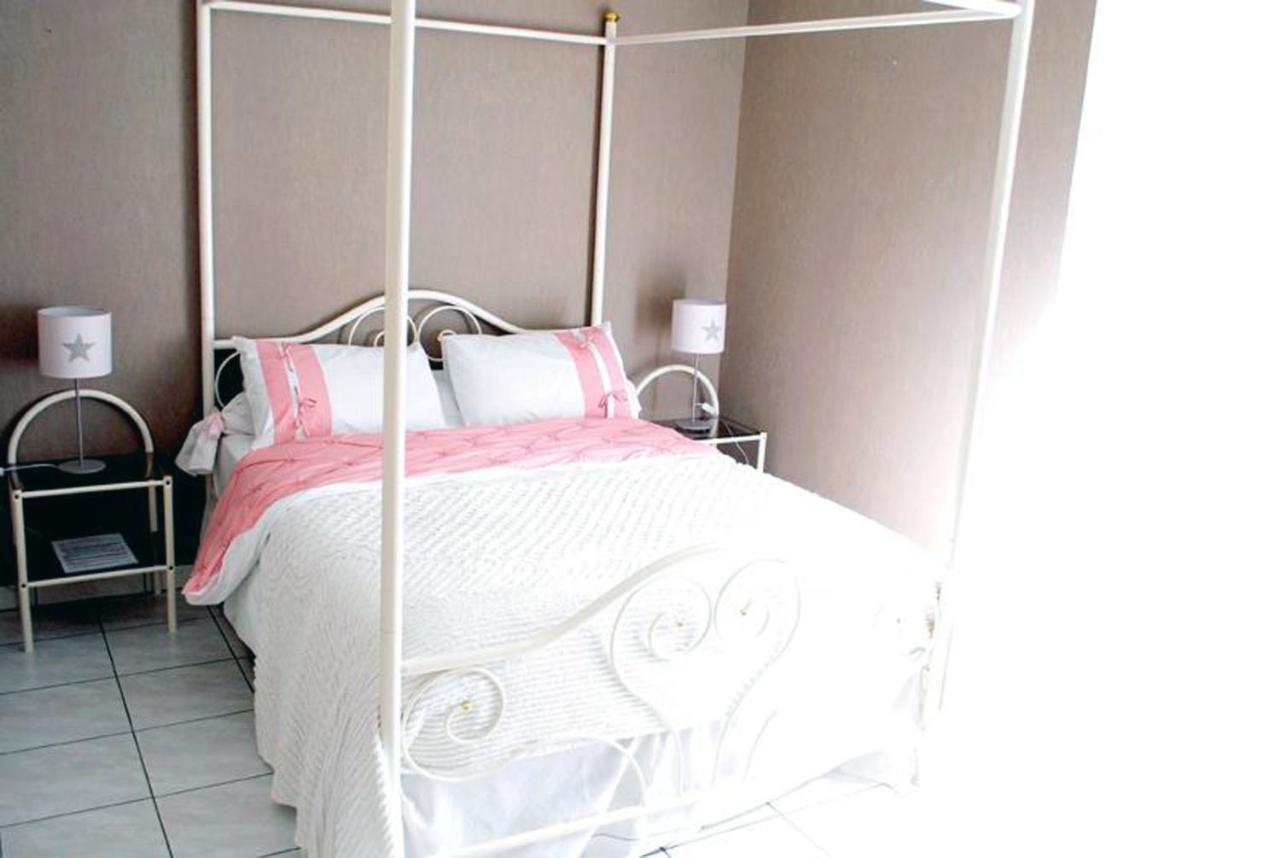 La Providence, Chambres D'Hotes Saint-Sernin-du-Plain 외부 사진